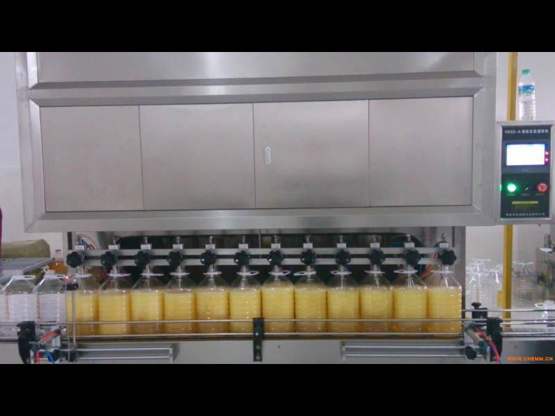 全自動柱塞式食用油灌裝機 全自動柱塞式食用油灌裝機