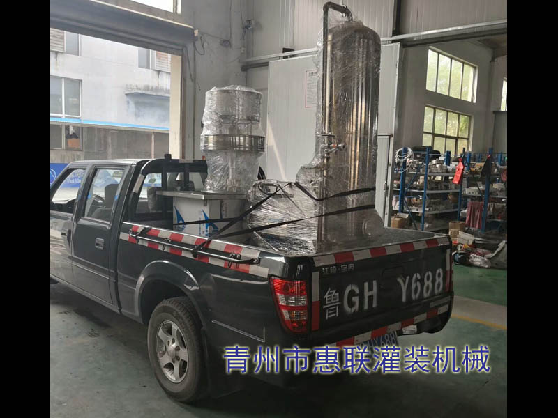 江蘇客戶訂購的醬類膏體灌裝機(jī)發(fā)貨現(xiàn)場(chǎng)