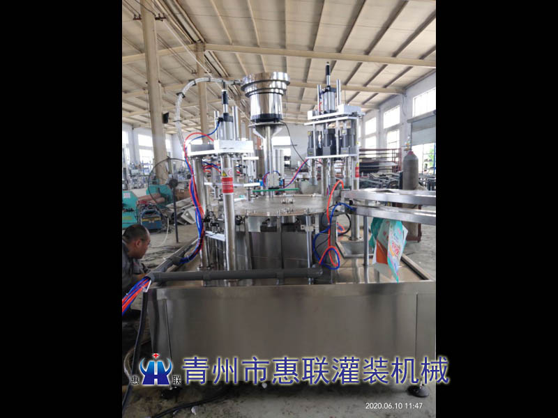 吸嘴袋洗衣液灌裝機