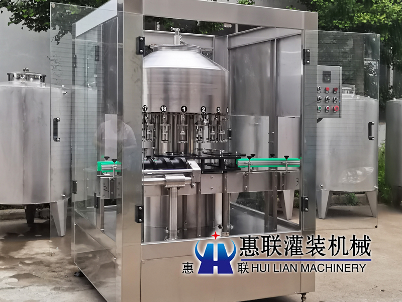 18頭負壓式消毒水灌裝機